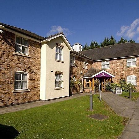 Premier Inn Wrexham North Exterior foto